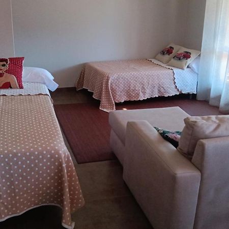 Albergue -Wifi- O Apartamento -No Wifi- Camino Santiago Porrino - En Pleno Centro - City Centre מראה חיצוני תמונה