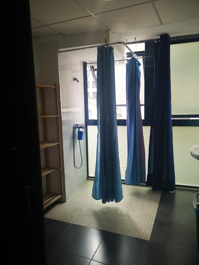 Albergue -Wifi- O Apartamento -No Wifi- Camino Santiago Porrino - En Pleno Centro - City Centre מראה חיצוני תמונה