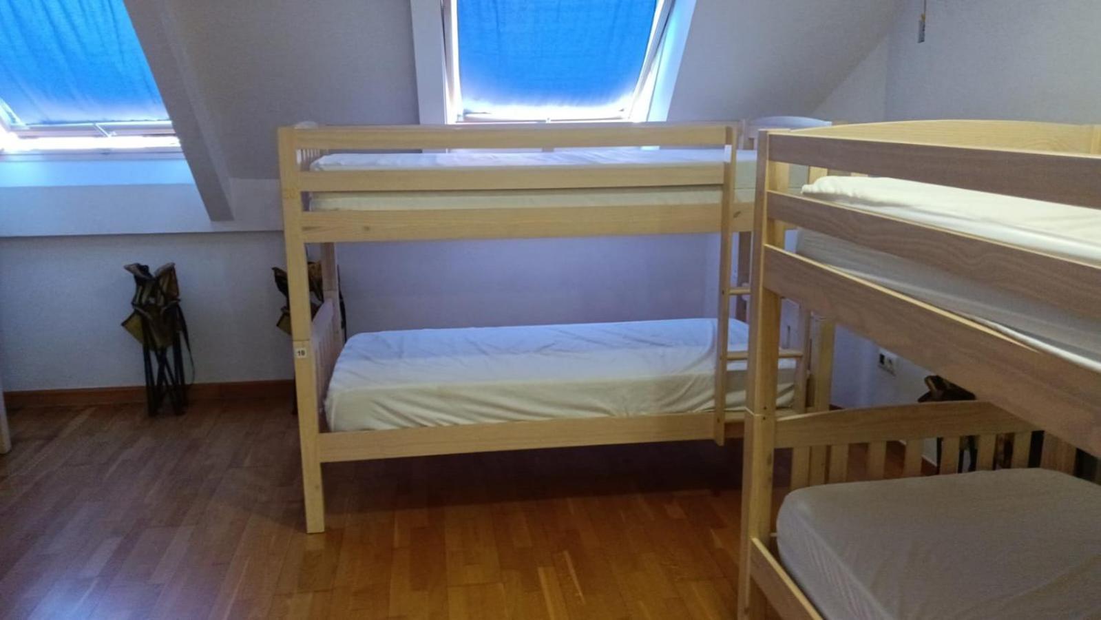 Albergue -Wifi- O Apartamento -No Wifi- Camino Santiago Porrino - En Pleno Centro - City Centre מראה חיצוני תמונה