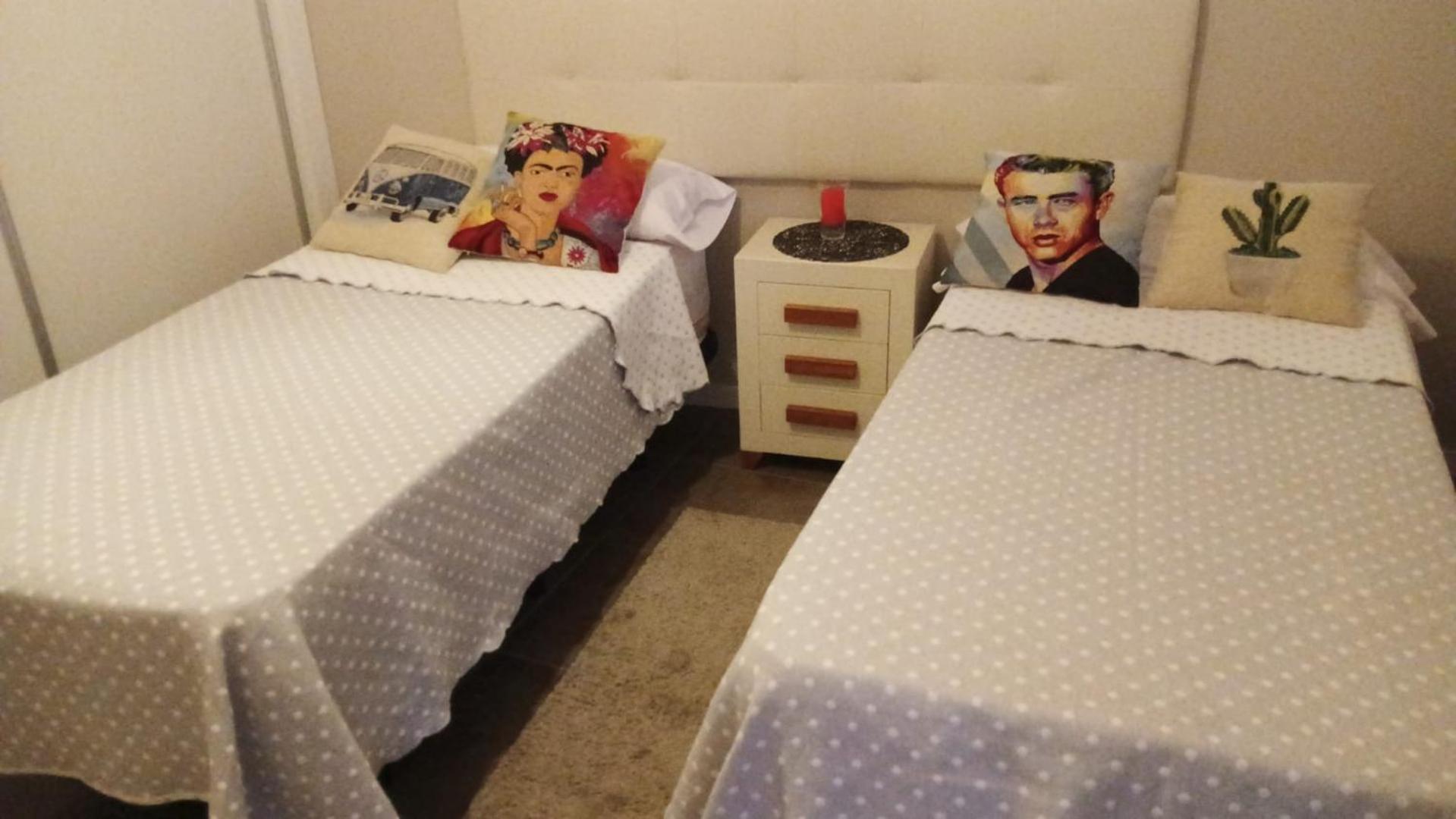 Albergue -Wifi- O Apartamento -No Wifi- Camino Santiago Porrino - En Pleno Centro - City Centre מראה חיצוני תמונה