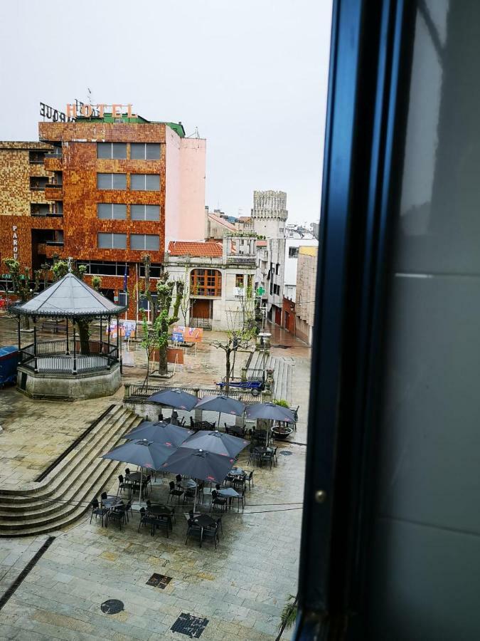 Albergue -Wifi- O Apartamento -No Wifi- Camino Santiago Porrino - En Pleno Centro - City Centre מראה חיצוני תמונה