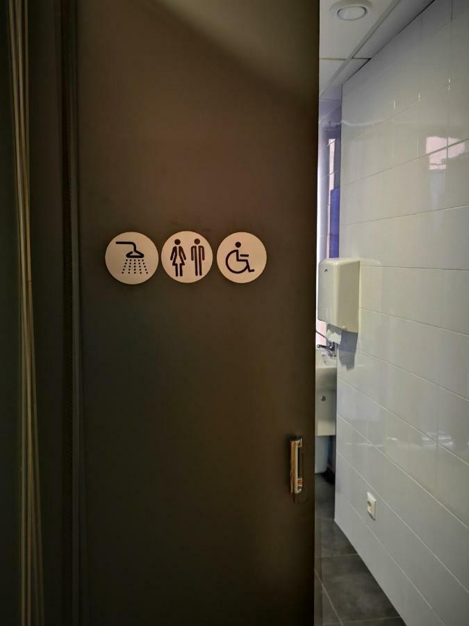 Albergue -Wifi- O Apartamento -No Wifi- Camino Santiago Porrino - En Pleno Centro - City Centre מראה חיצוני תמונה
