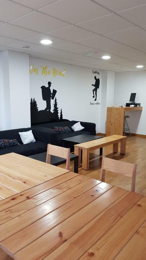 Albergue -Wifi- O Apartamento -No Wifi- Camino Santiago Porrino - En Pleno Centro - City Centre מראה חיצוני תמונה